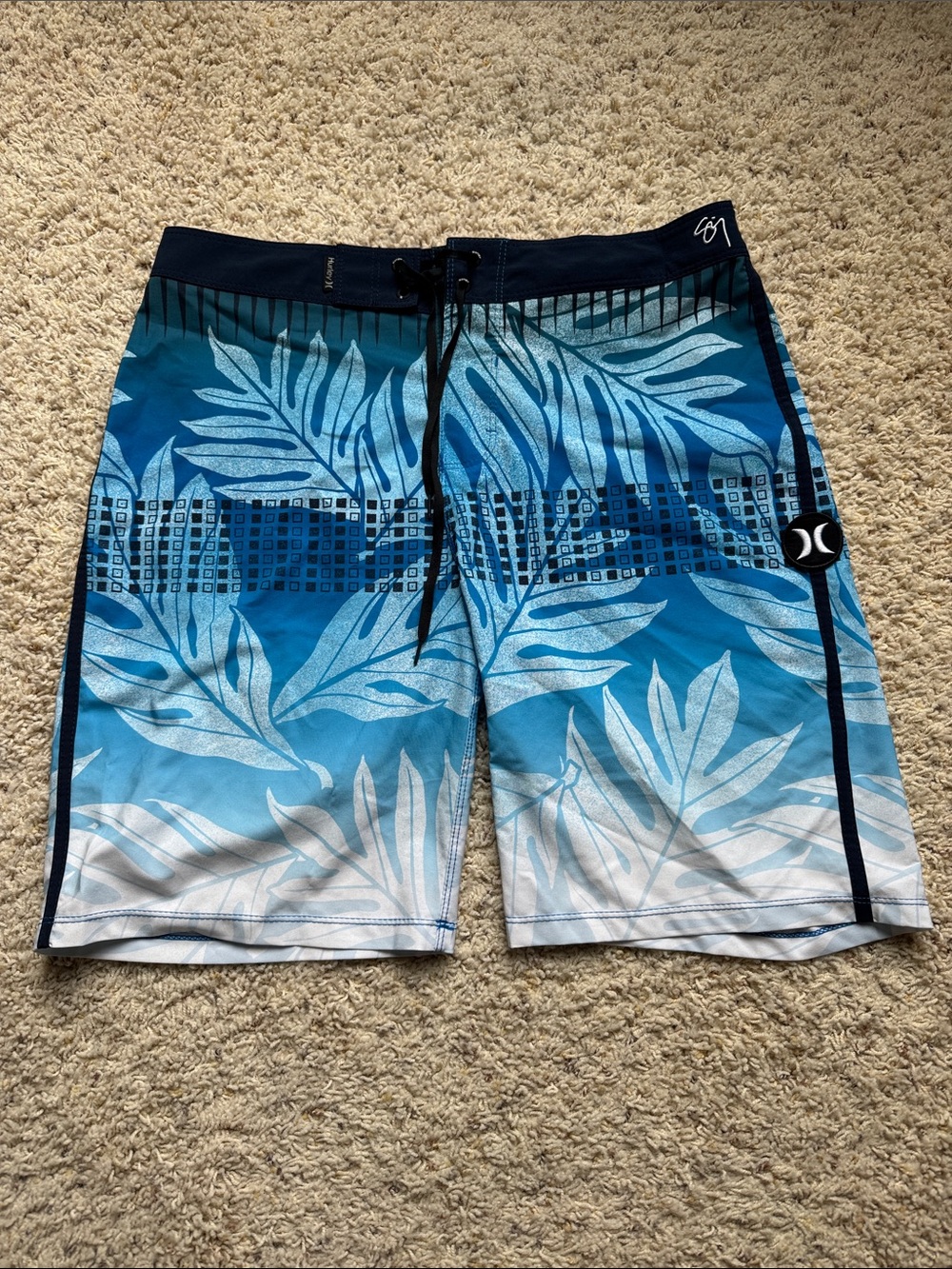 Hurley Men’s Blue Ombre Tropical Leaf Swim Board Shorts size 30